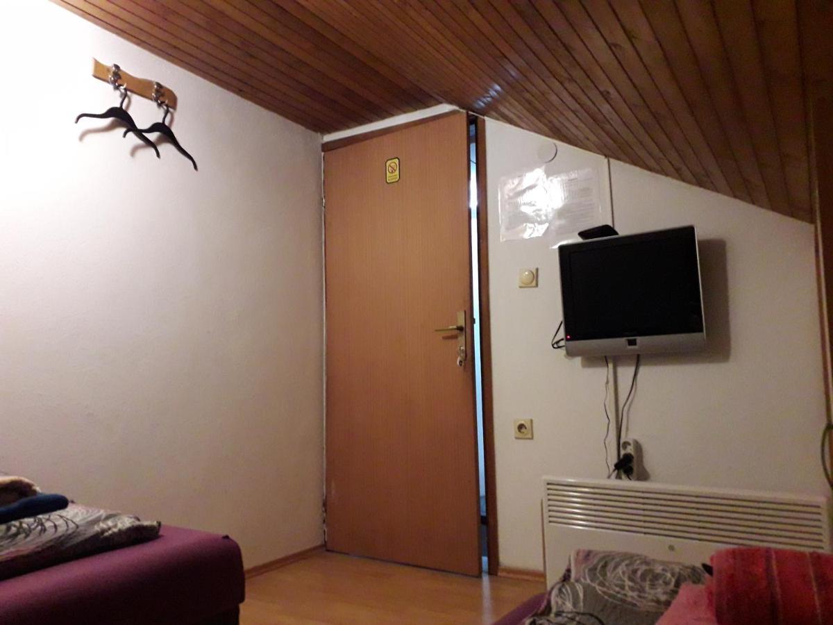 Hostel Topic Banja Luka Exterior photo