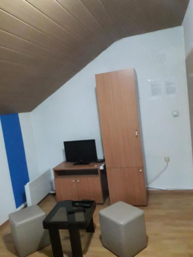 Hostel Topic Banja Luka Exterior photo