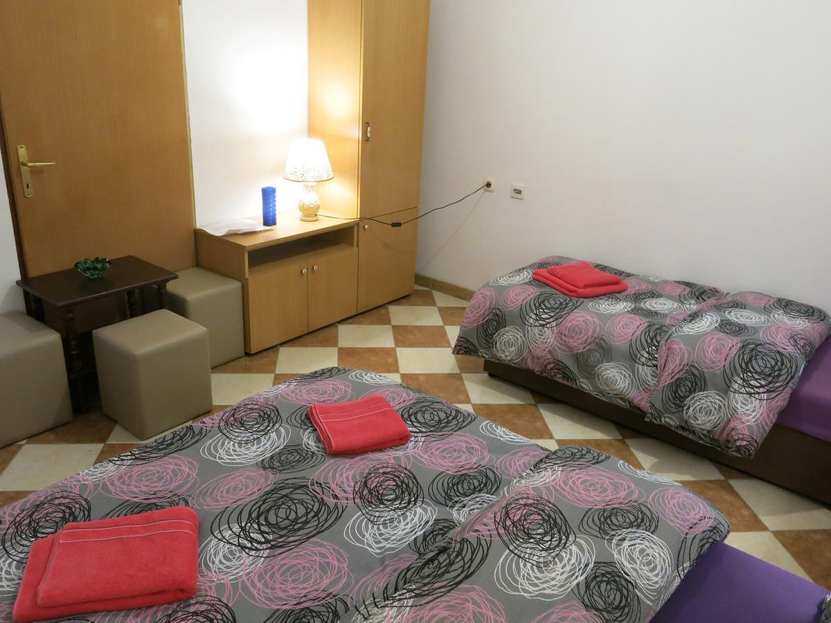Hostel Topic Banja Luka Exterior photo