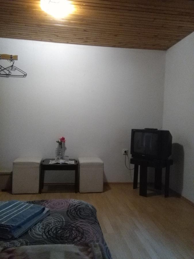 Hostel Topic Banja Luka Exterior photo